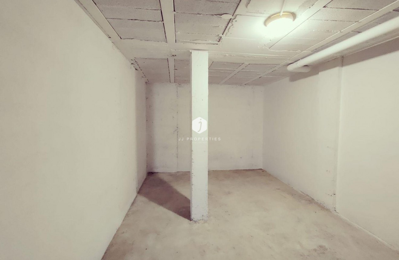 Tweedehands - Chalet -
San Miguel de Salinas - Ciudad De Las Comunicaciones