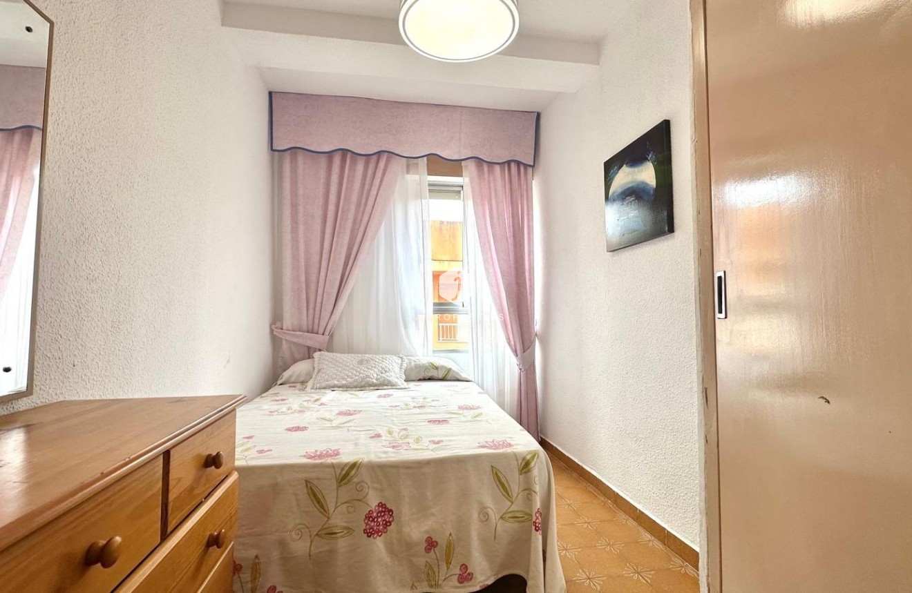 Tweedehands - Penthouse -
Torrevieja - Centro