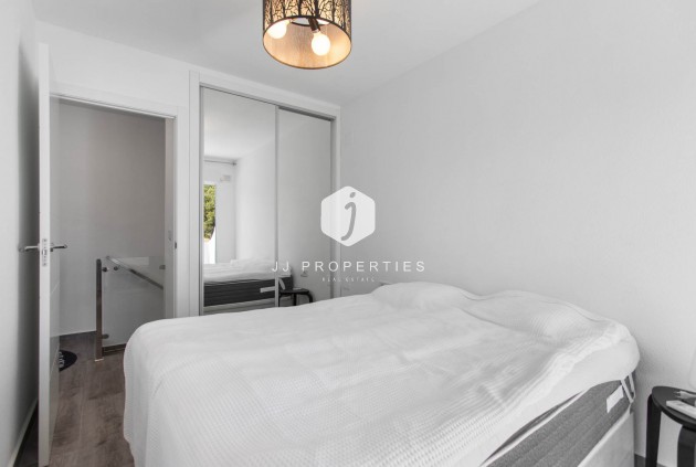 Tweedehands - duplex -
Torrevieja - Costa Blanca