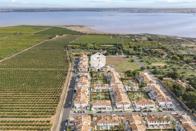 Tweedehands - duplex -
Torrevieja - Costa Blanca