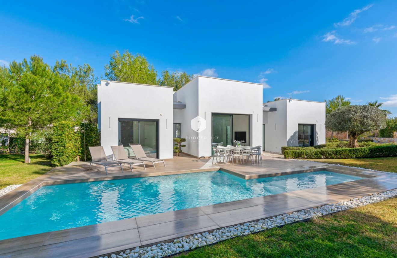 Tweedehands - Villa -
Orihuela Costa - Costa Blanca