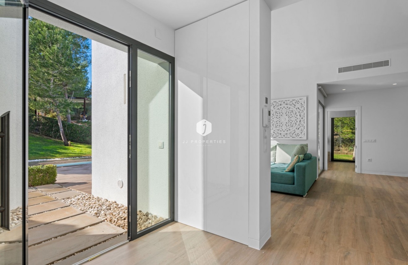 Tweedehands - Villa -
Orihuela Costa - Costa Blanca