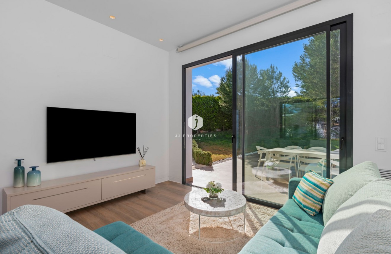 Tweedehands - Villa -
Orihuela Costa - Costa Blanca