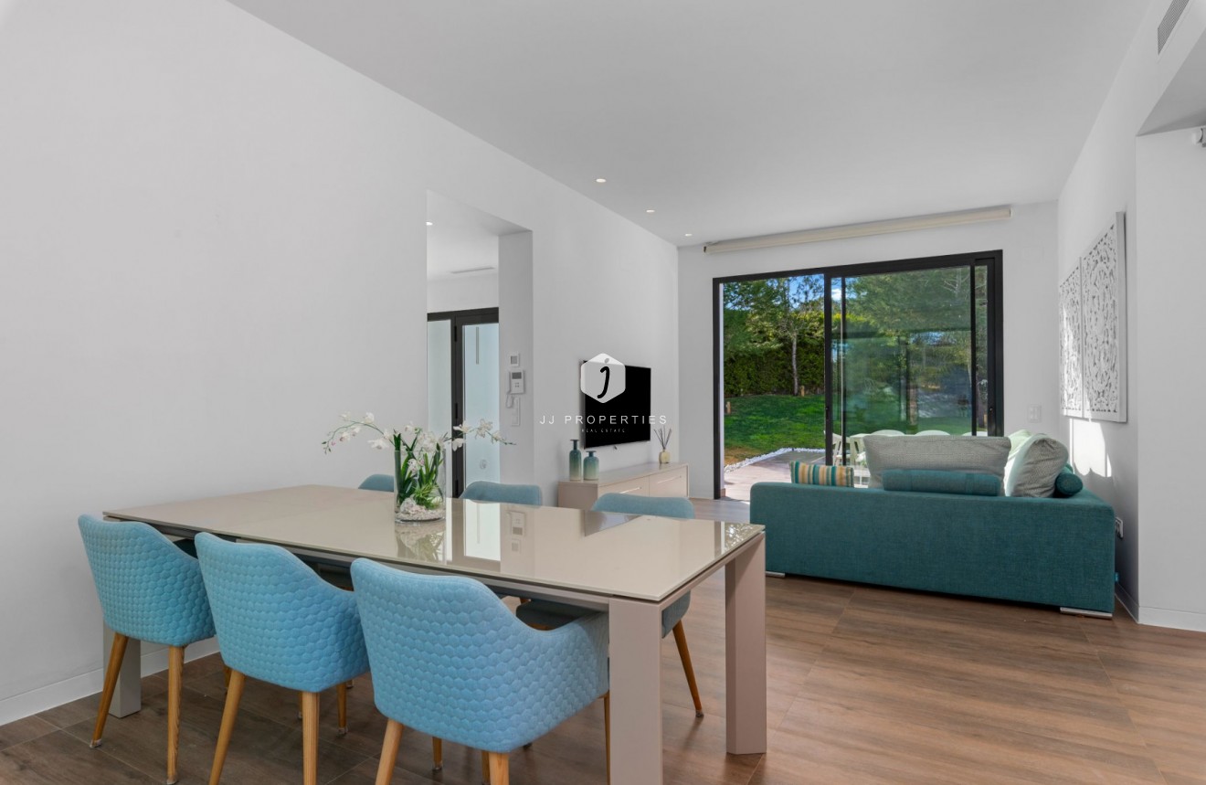 Tweedehands - Villa -
Orihuela Costa - Costa Blanca