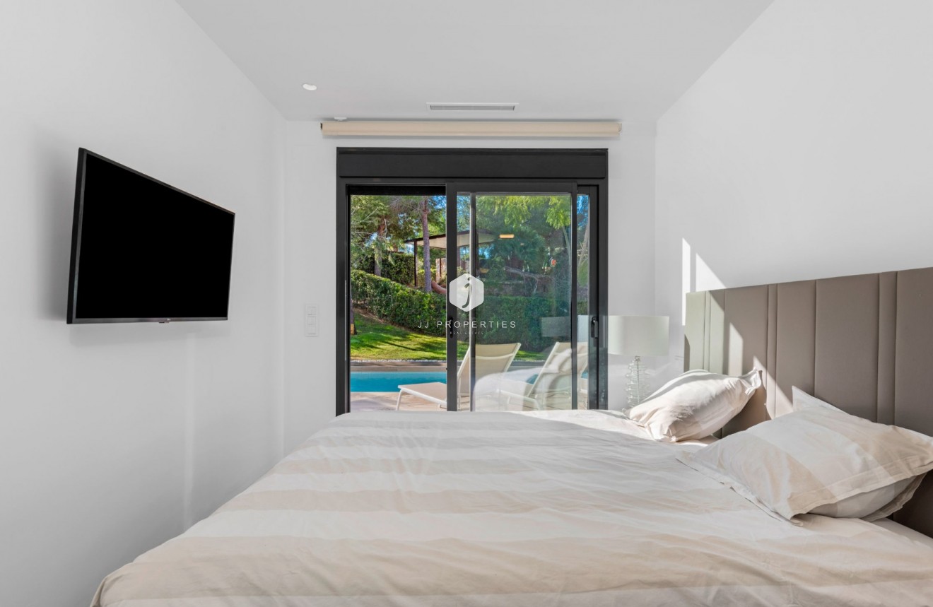 Tweedehands - Villa -
Orihuela Costa - Costa Blanca