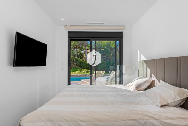 Tweedehands - Villa -
Orihuela Costa - Costa Blanca