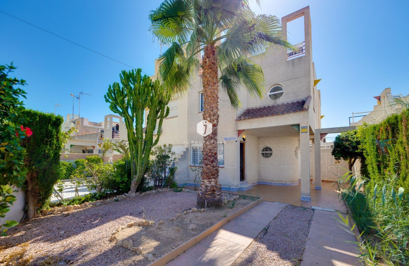 Tweedehands - Chalet -
Torrevieja - Paraje Natural