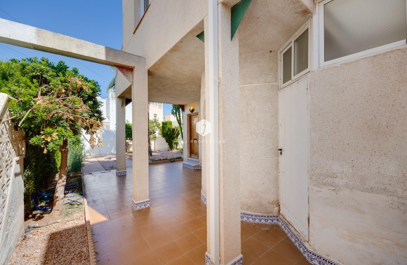 Tweedehands - Chalet -
Torrevieja - Paraje Natural