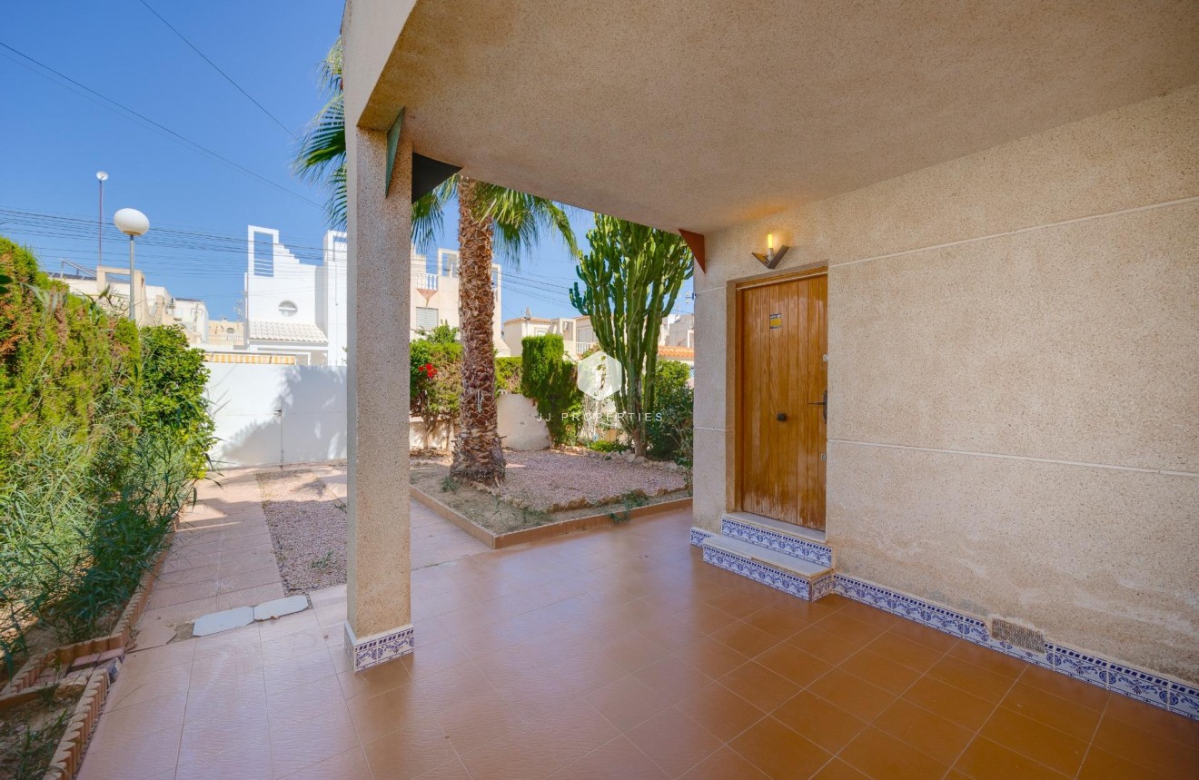 Tweedehands - Chalet -
Torrevieja - Paraje Natural