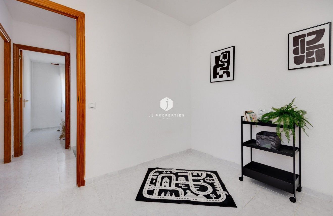 Tweedehands - Chalet -
Torrevieja - Paraje Natural