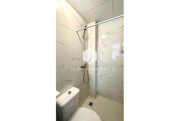 Tweedehands - Appartement / flat -
Torrevieja - Paseo maritimo