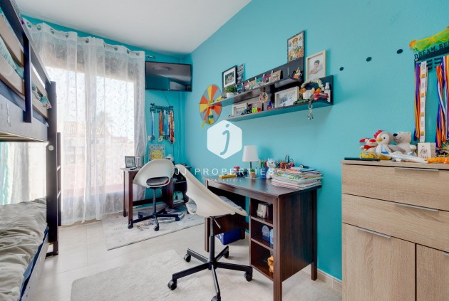 Tweedehands - Villa -
Orihuela Costa - PAU 8