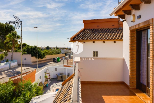 Tweedehands - Villa -
Orihuela Costa - PAU 8