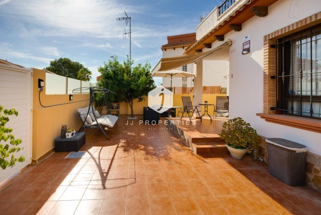 Tweedehands - Villa -
Orihuela Costa - PAU 8