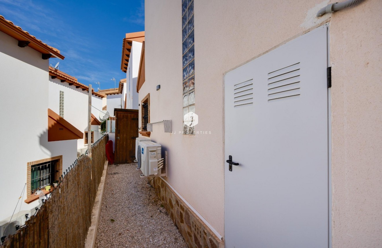 Tweedehands - Villa -
Orihuela Costa - PAU 8