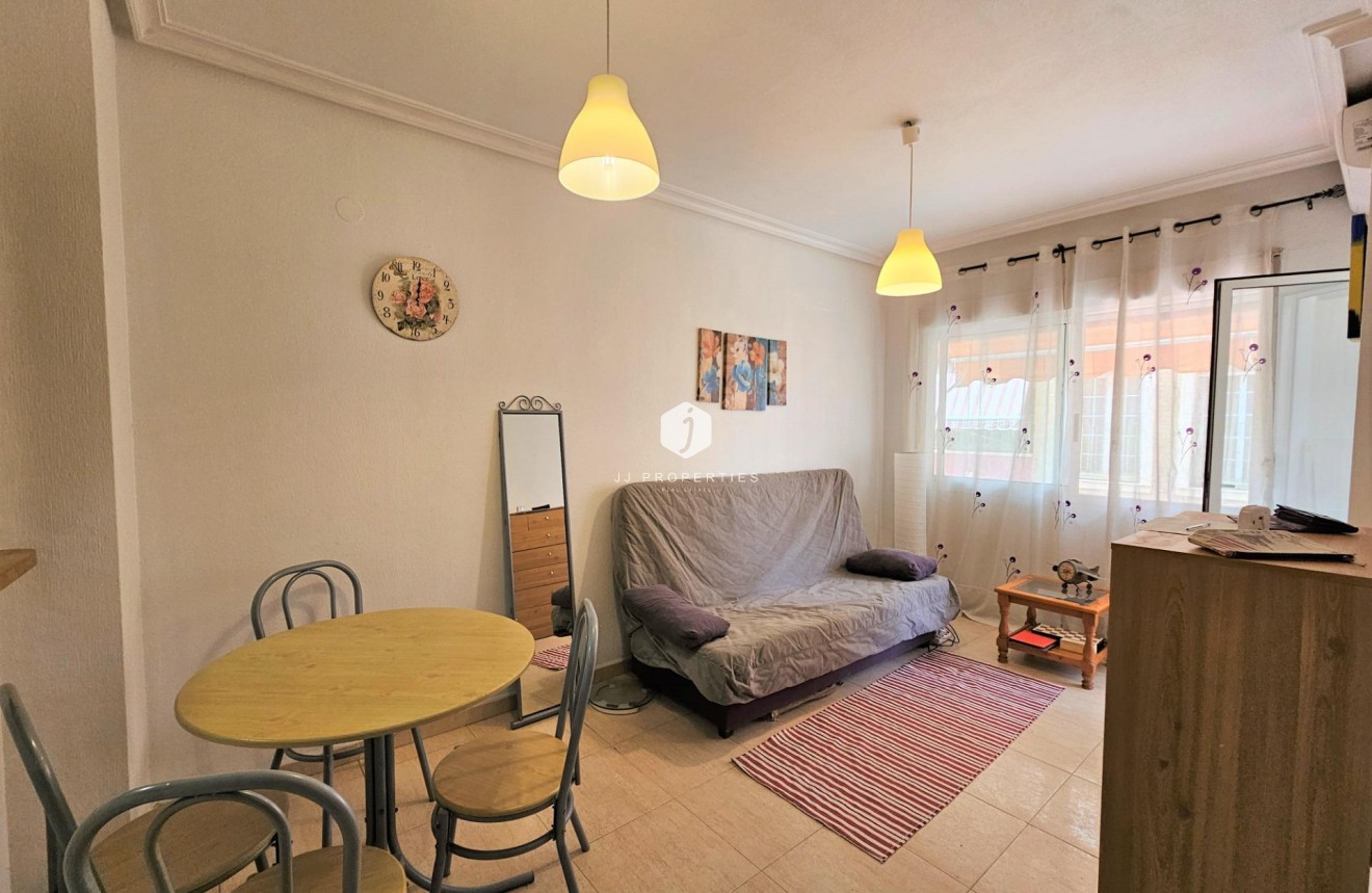 Tweedehands - Appartement / flat -
Torrevieja