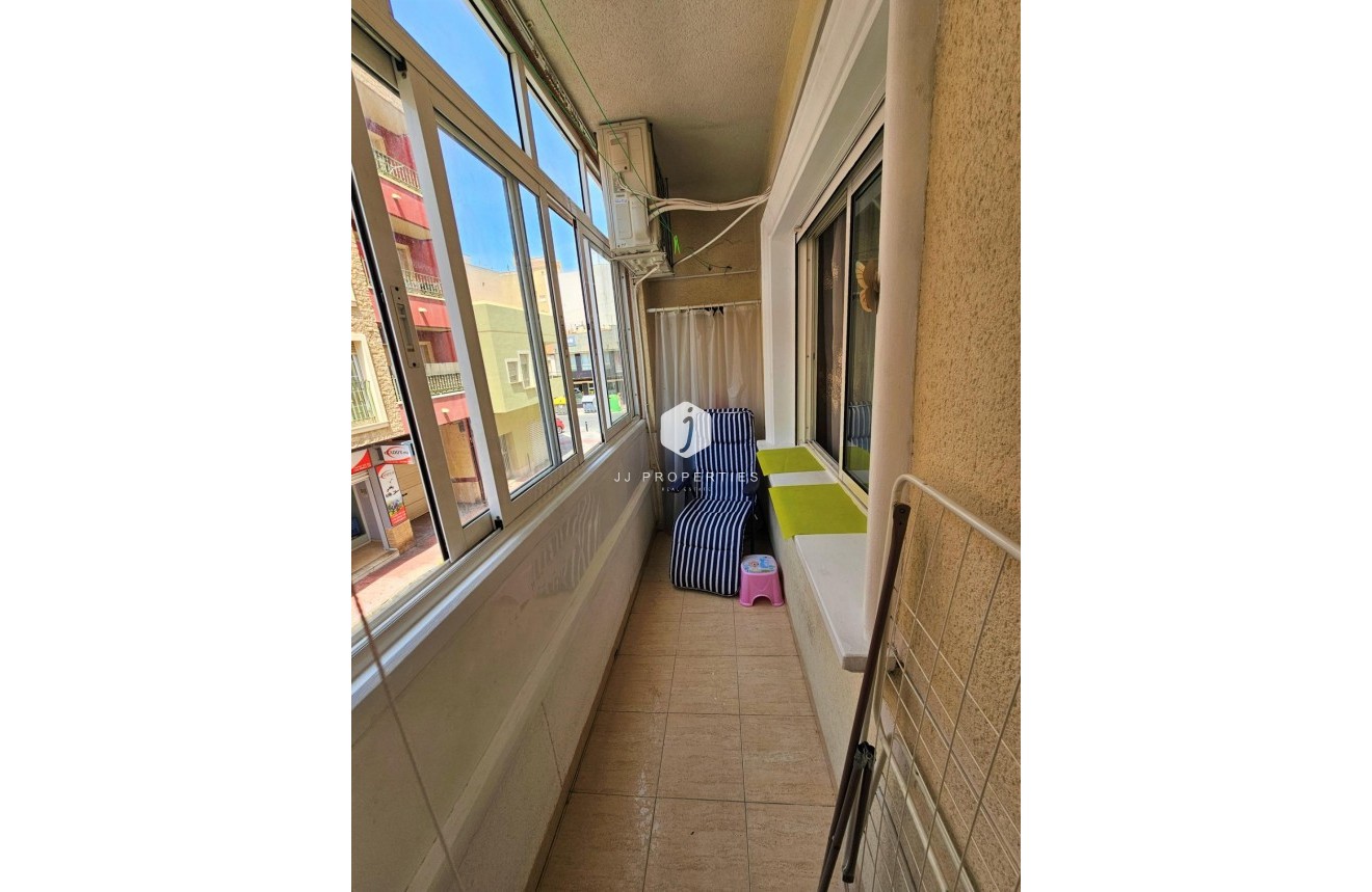 Tweedehands - Appartement / flat -
Torrevieja