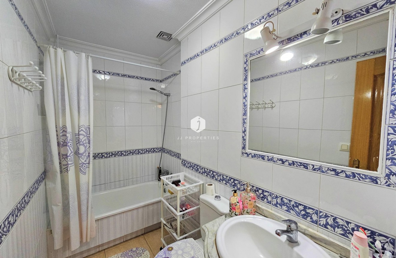 Tweedehands - Appartement / flat -
Torrevieja