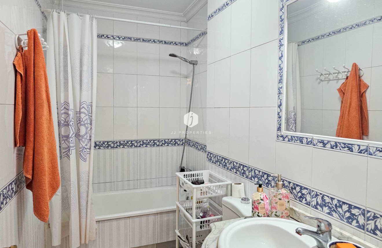 Tweedehands - Appartement / flat -
Torrevieja