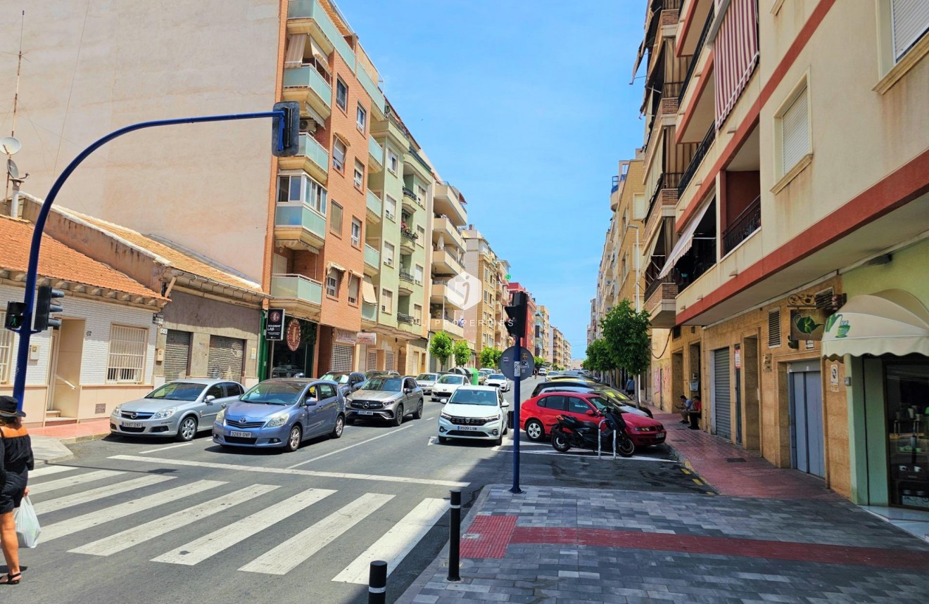 Tweedehands - Appartement / flat -
Torrevieja