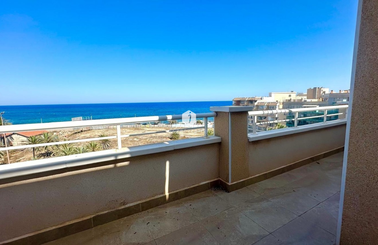 Segunda mano - Ático -
Torrevieja - Playa del Cura