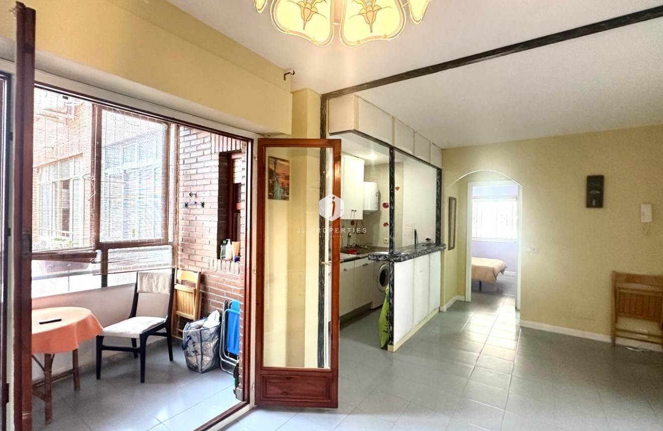 Tweedehands - Appartement / flat -
Torrevieja - Acequion