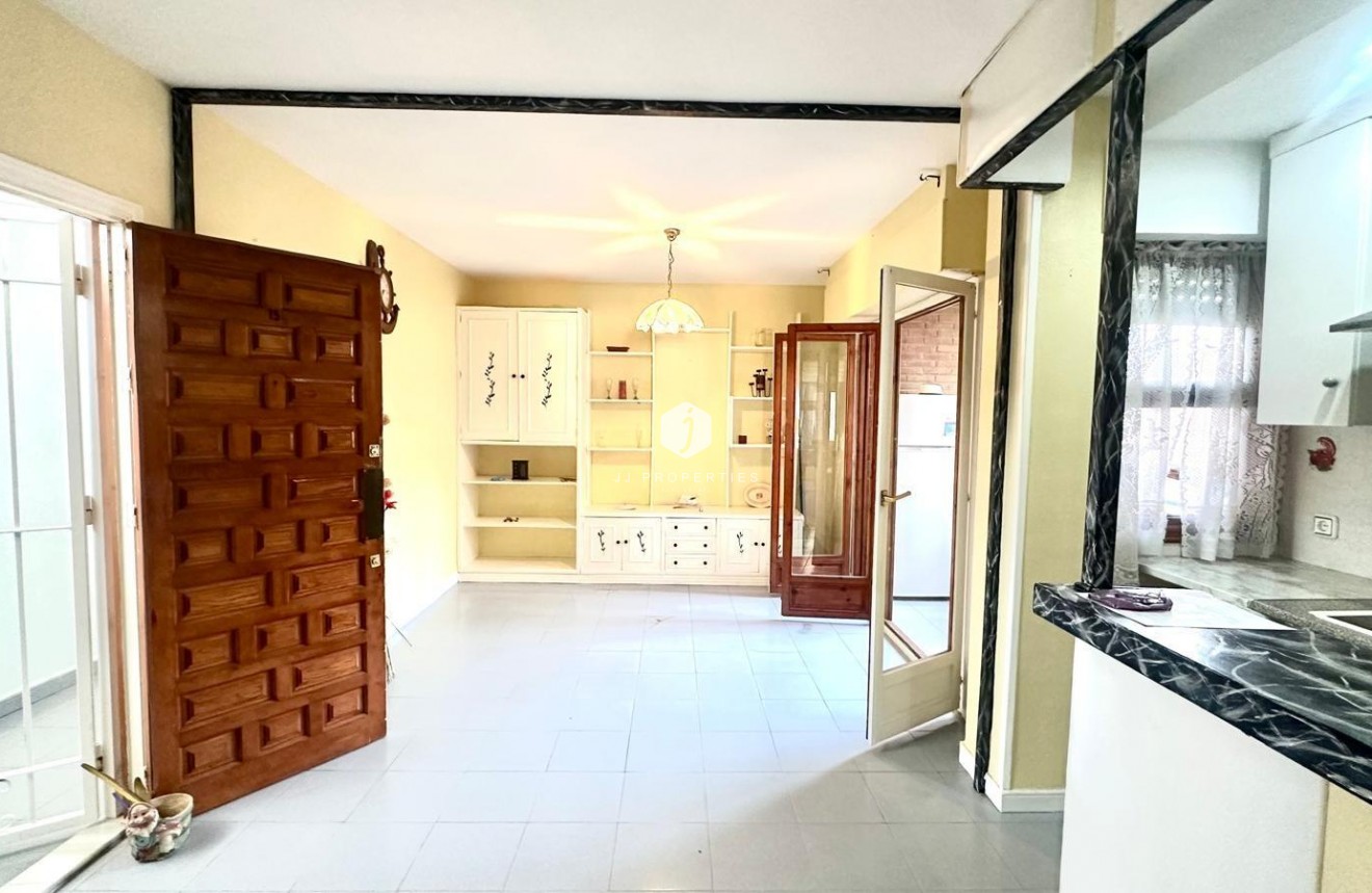 Tweedehands - Appartement / flat -
Torrevieja - Acequion