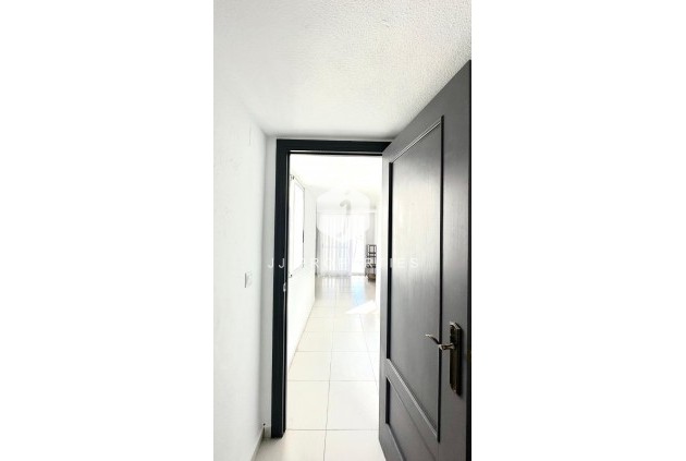 Tweedehands - Appartement / flat -
Torrevieja - Centro