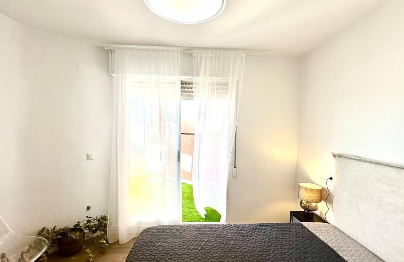 Tweedehands - Appartement / flat -
Torrevieja - Centro