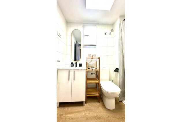 Tweedehands - Appartement / flat -
Torrevieja - Centro