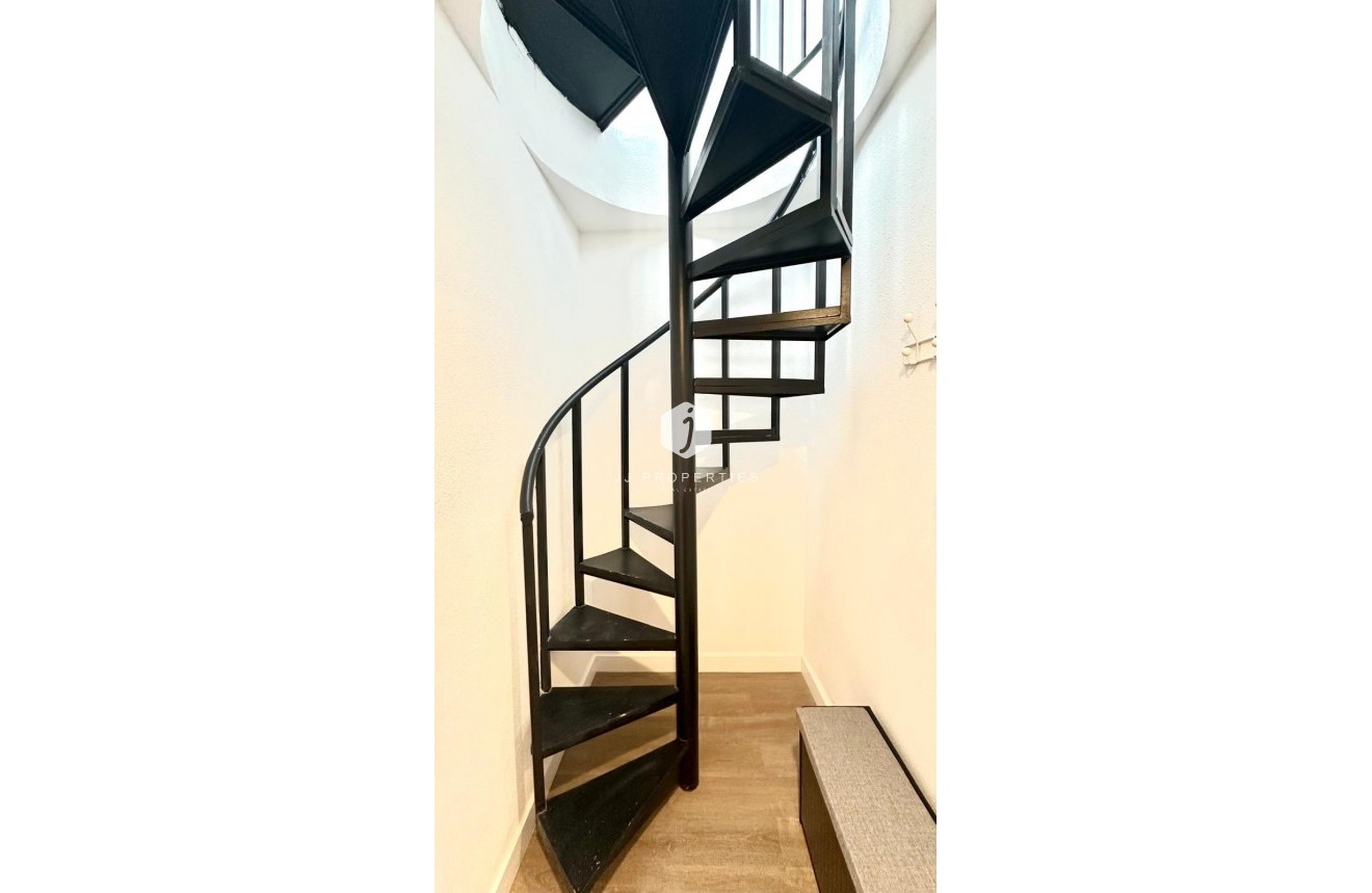 Tweedehands - Appartement / flat -
Torrevieja - Centro