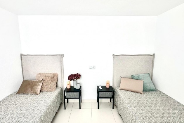 Tweedehands - Appartement / flat -
Torrevieja - Centro