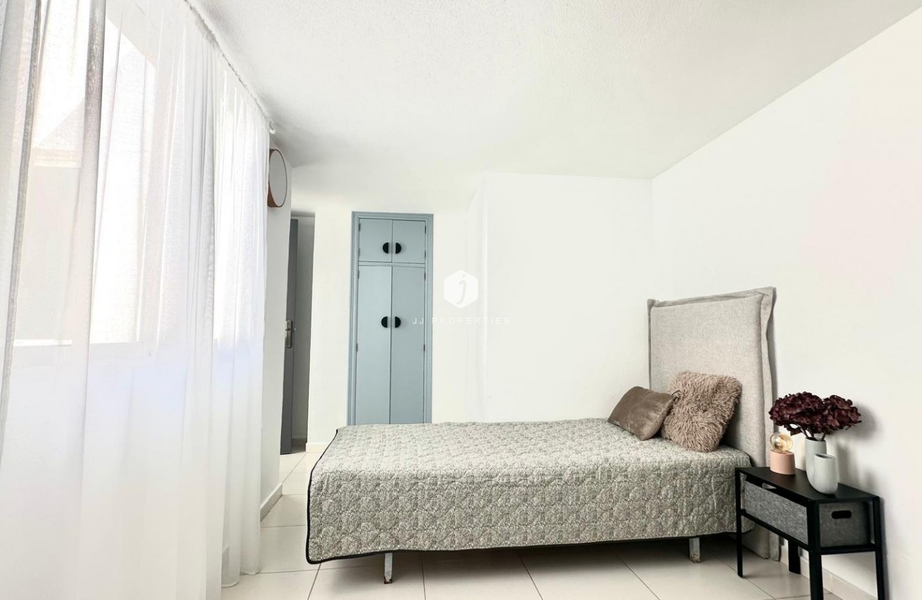 Tweedehands - Appartement / flat -
Torrevieja - Centro