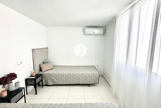 Tweedehands - Appartement / flat -
Torrevieja - Centro