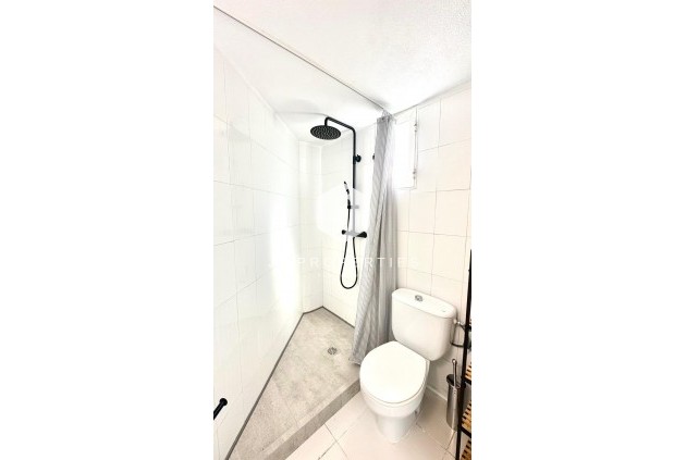 Tweedehands - Appartement / flat -
Torrevieja - Centro