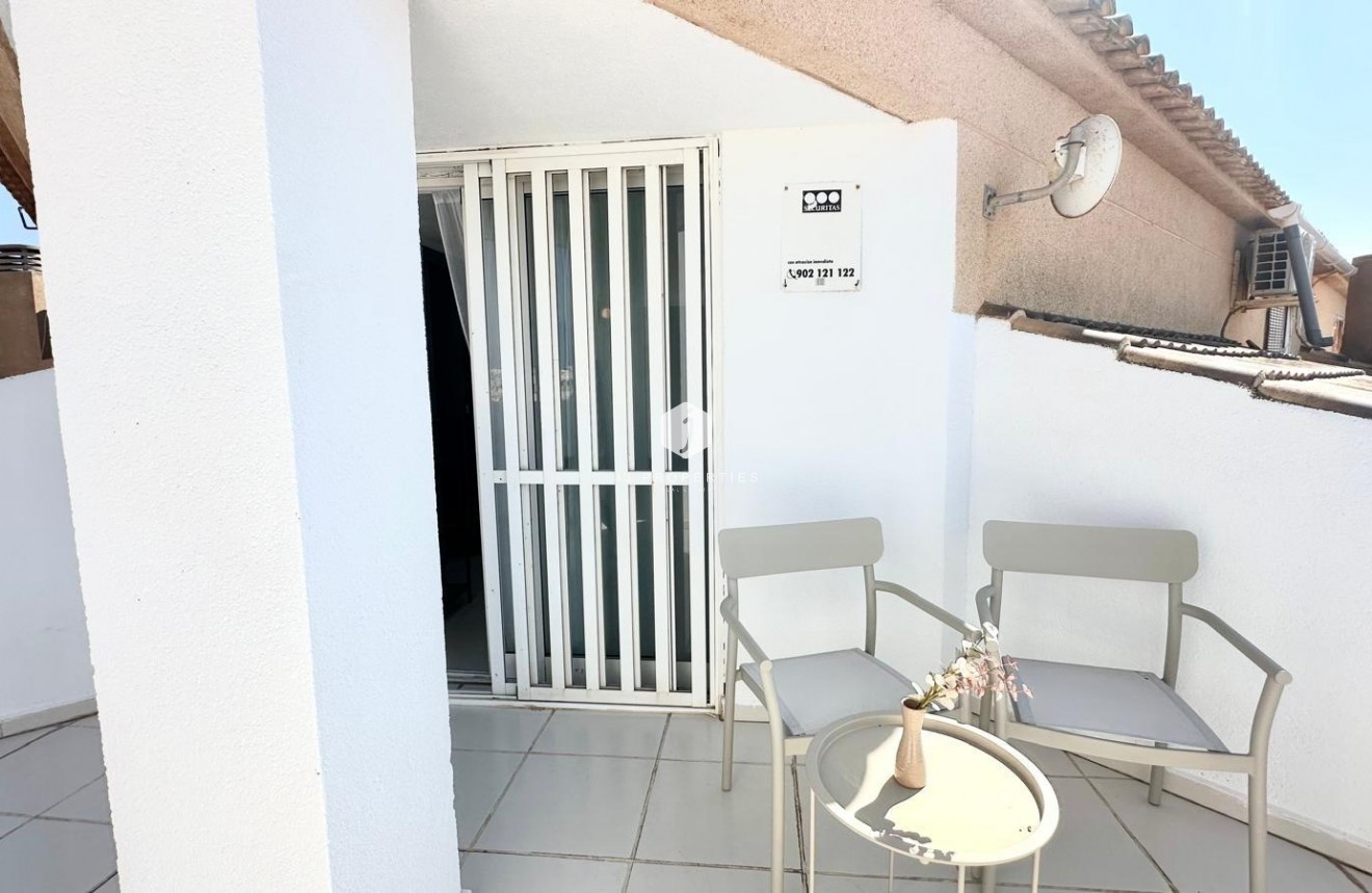 Tweedehands - Appartement / flat -
Torrevieja - Centro