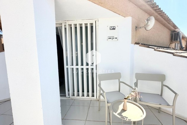 Tweedehands - Appartement / flat -
Torrevieja - Centro