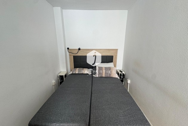 Tweedehands - Penthouse -
Torrevieja - Estacion de autobuses