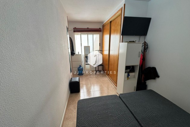 Tweedehands - Penthouse -
Torrevieja - Estacion de autobuses