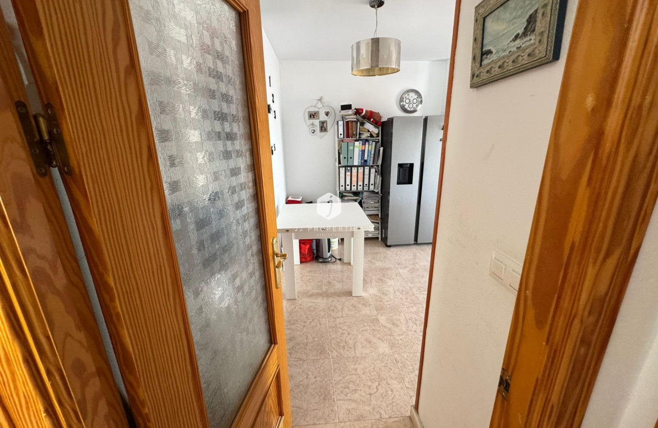 Tweedehands - Penthouse -
Torrevieja - Estacion de autobuses