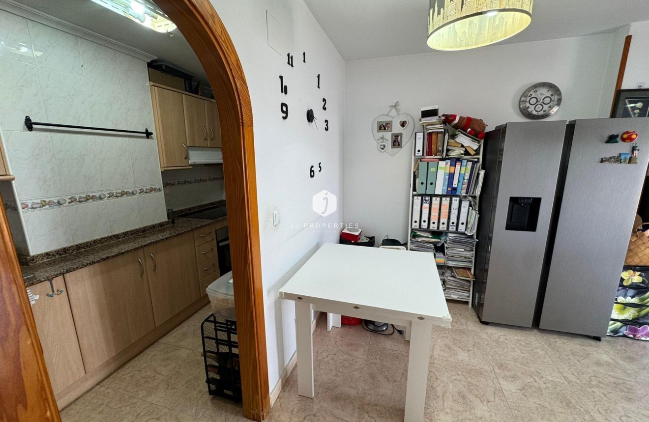 Tweedehands - Penthouse -
Torrevieja - Estacion de autobuses