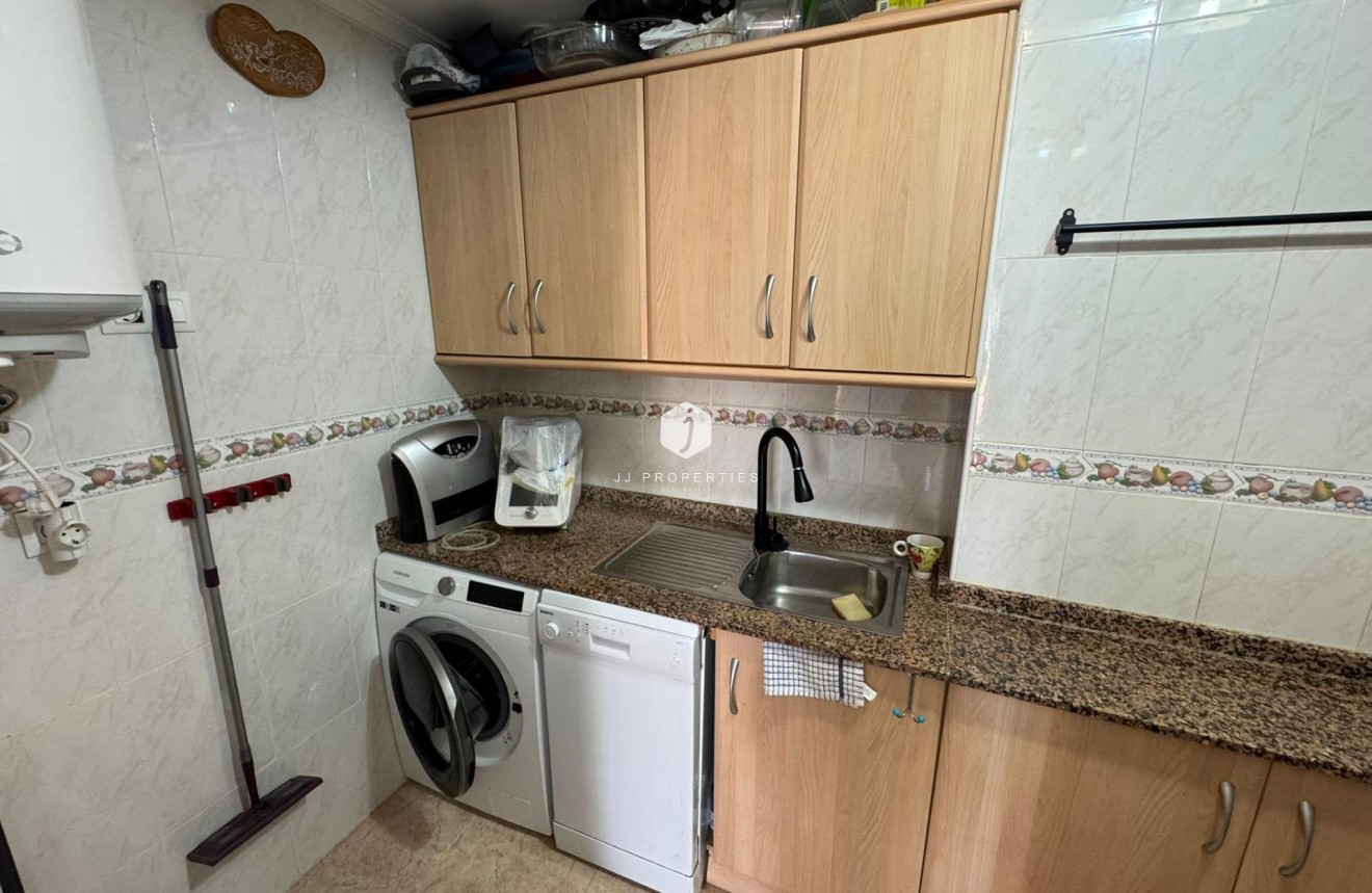 Tweedehands - Penthouse -
Torrevieja - Estacion de autobuses