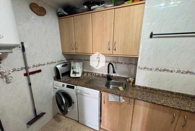 Tweedehands - Penthouse -
Torrevieja - Estacion de autobuses