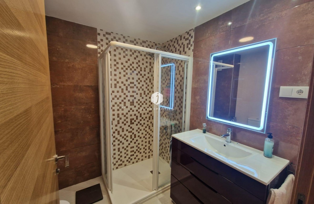 Tweedehands - Appartement / flat -
Torrevieja - Playa del Cura