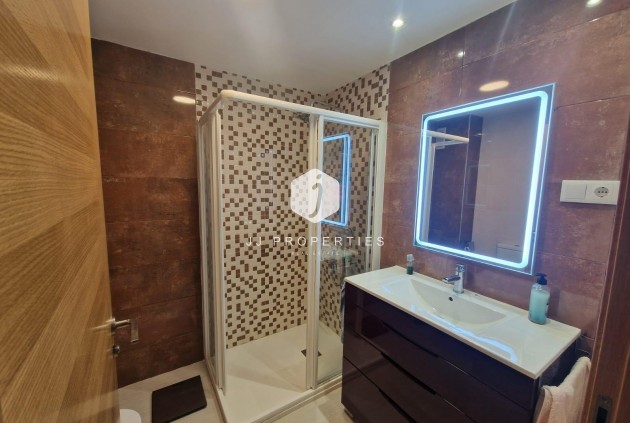 Tweedehands - Appartement / flat -
Torrevieja - Playa del Cura