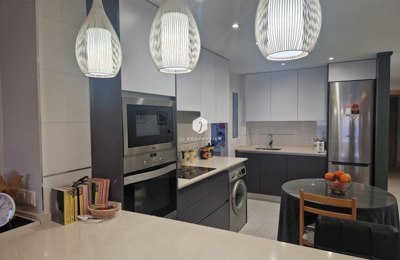 Tweedehands - Appartement / flat -
Torrevieja - Playa del Cura