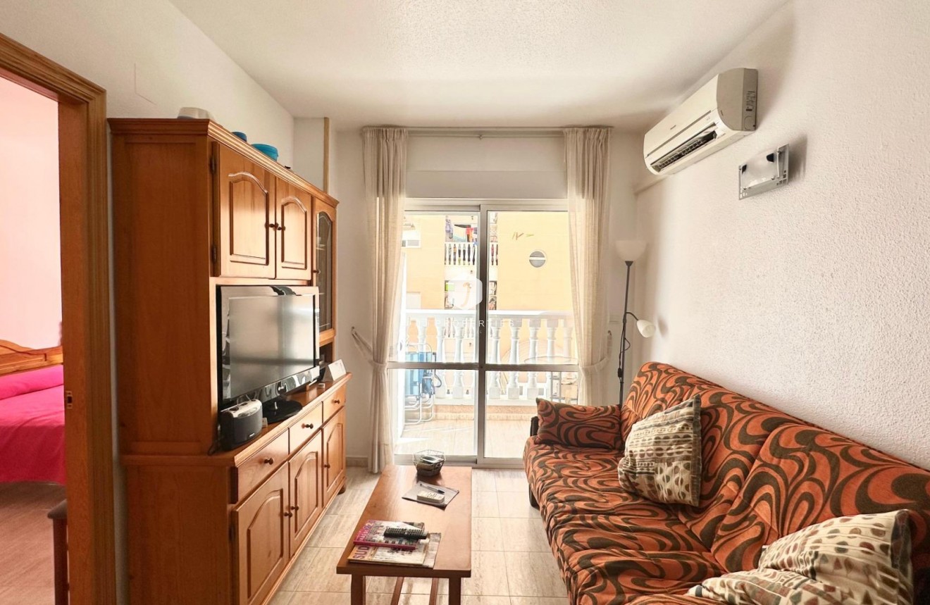 Tweedehands - Appartement / flat -
Torrevieja - Estacion de autobuses
