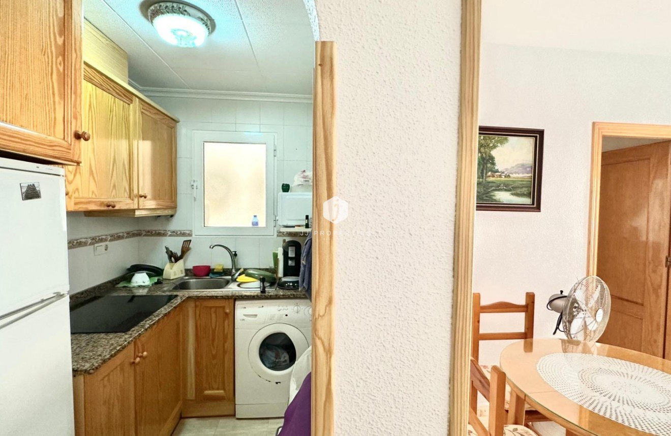 Tweedehands - Appartement / flat -
Torrevieja - Estacion de autobuses