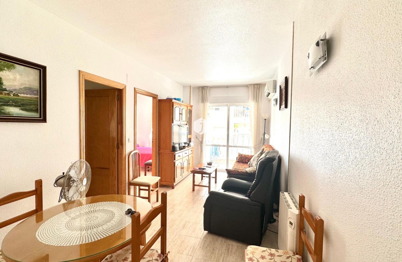 Tweedehands - Appartement / flat -
Torrevieja - Estacion de autobuses