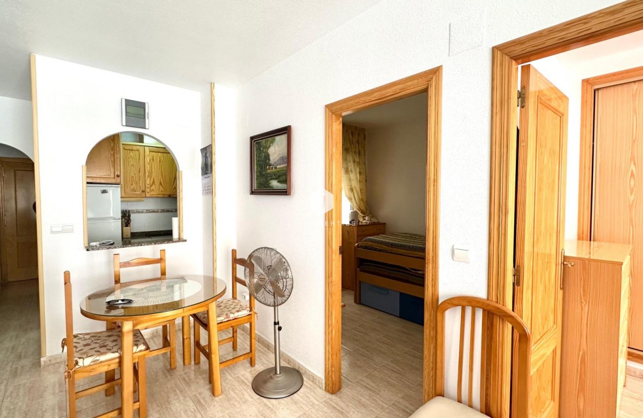 Tweedehands - Appartement / flat -
Torrevieja - Estacion de autobuses